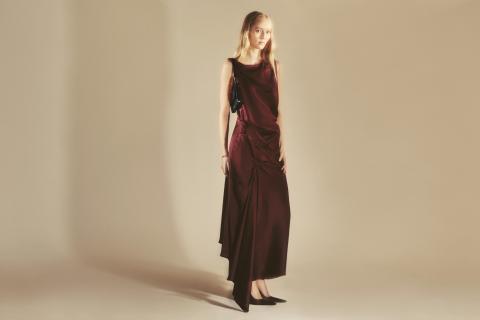 BREUNINGER.COM_Kampania SS26_VICTORIA BECKHAM_7