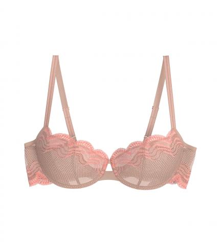 TRIUMPH_Comfort Glam_Biustonosz_Desert sand_170 zł